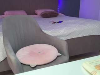 kristalnight live webcam show