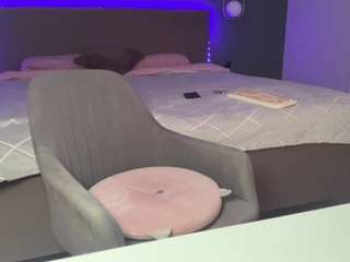 kristalnight live webcam show