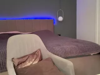 KristalNight's Live Sex Cam Show