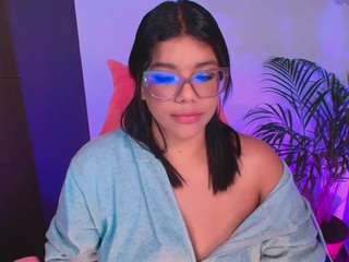 Ashleey18