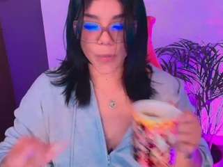 Ashleey18