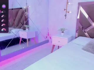 Naomi Prada's Live Sex Cam Show
