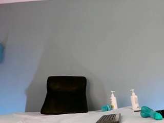 NATALIE-PARKER live cam preview