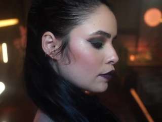 Alessa Goreng live cam