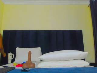 cutie-bootie webcam