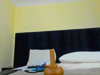 cutie-bootie webcam