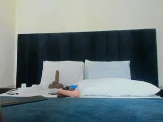 cutie-bootie live cam profile