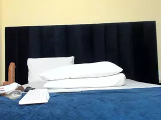 Cutie-bootie's Live Sex Cam Show
