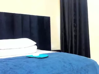 Cutie-bootie's Live Sex Cam Show