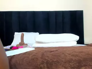 Cutie-bootie's Live Sex Cam Show