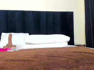 Cutie-bootie's Live Sex Cam Show