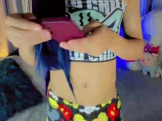 Aliz-free's cam show statistics and live stream