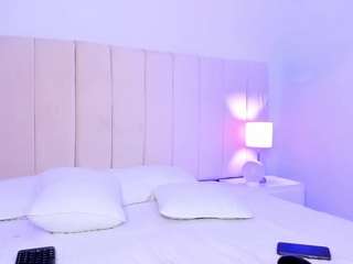 Live webcam model barbiegirl-1 on Soda Cams