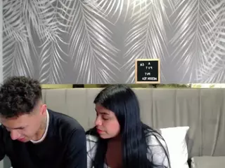 hotteam-dl's Live Sex Cam Show