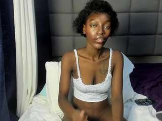 suhailasuu webcam model