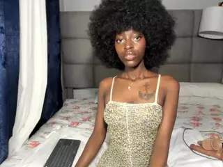 suhailasuu's Live Sex Cam Show