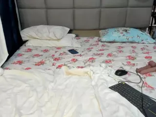 suhailasuu's Live Sex Cam Show