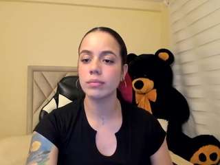 salomebrunette Live Webcam on CamSoda