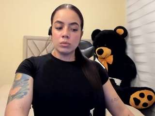 salomebrunette Live Webcam on CamSoda
