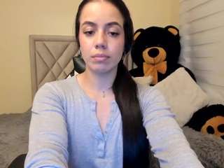 salomebrunette's CamSoda show and profile