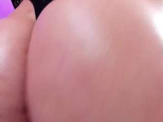 april-bowie, female webcam model,  years old, on live webcam