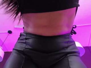 april-bowie's CamSoda show and profile