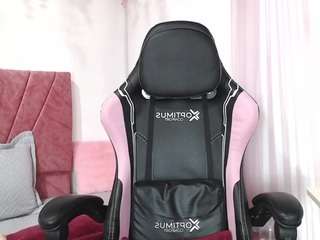 Ariana-Lavoie live webcam show