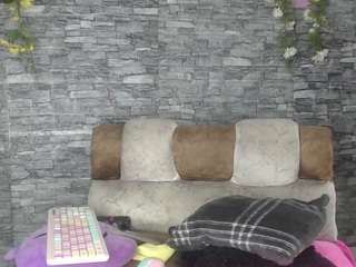  danna-paolaa1 chat room