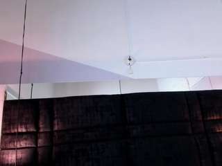 Discover miaa-garcia from CamSoda