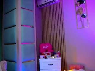 sabrinajade Live Webcam on CamSoda