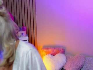 sabrinajade Live Webcam on CamSoda