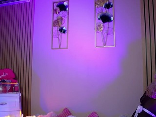 sabrinajade Live Webcam on CamSoda