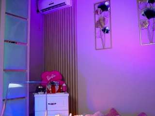 sabrinajade Live Webcam on CamSoda