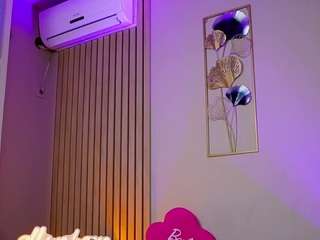  sabrinajade chat room