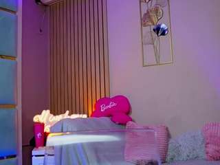 sabrinajade Live Webcam on CamSoda