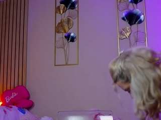 sabrinajade Live Webcam on CamSoda