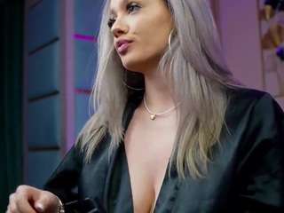 sabrinajade Live Webcam on CamSoda