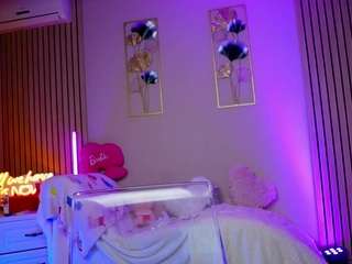 sabrinajade Live Webcam on CamSoda