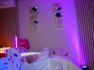 sabrinajade Live Webcam on CamSoda