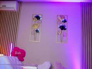 sabrinajade Live Webcam on CamSoda