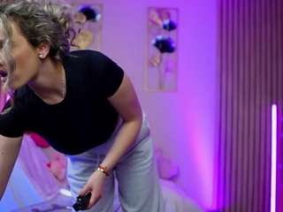 Live webcam model sabrinajade on Soda Cams