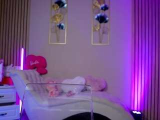 sabrinajade Live Webcam on CamSoda