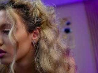 Live webcam model sabrinajade on Soda Cams