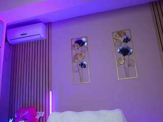 Live webcam model sabrinajade on Soda Cams