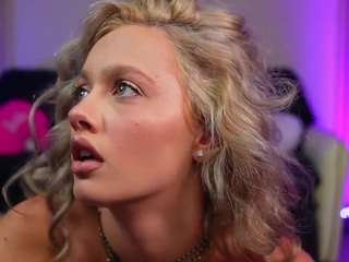 sabrinajade Live Webcam on CamSoda