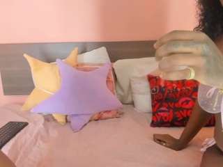 samanta-joness Live Webcam on CamSoda