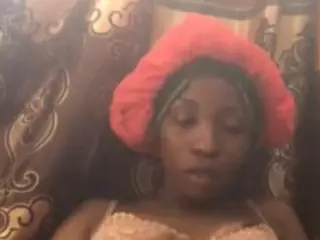 Pink coochie's Live Sex Cam Show