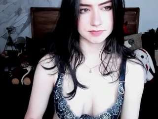 smilemala's CamSoda show and profile