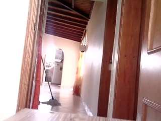 abrilhotty