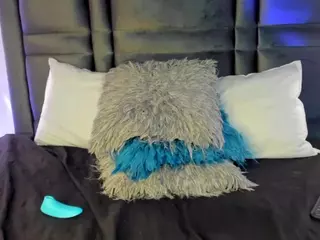 ElenaWilliams's Live Sex Cam Show